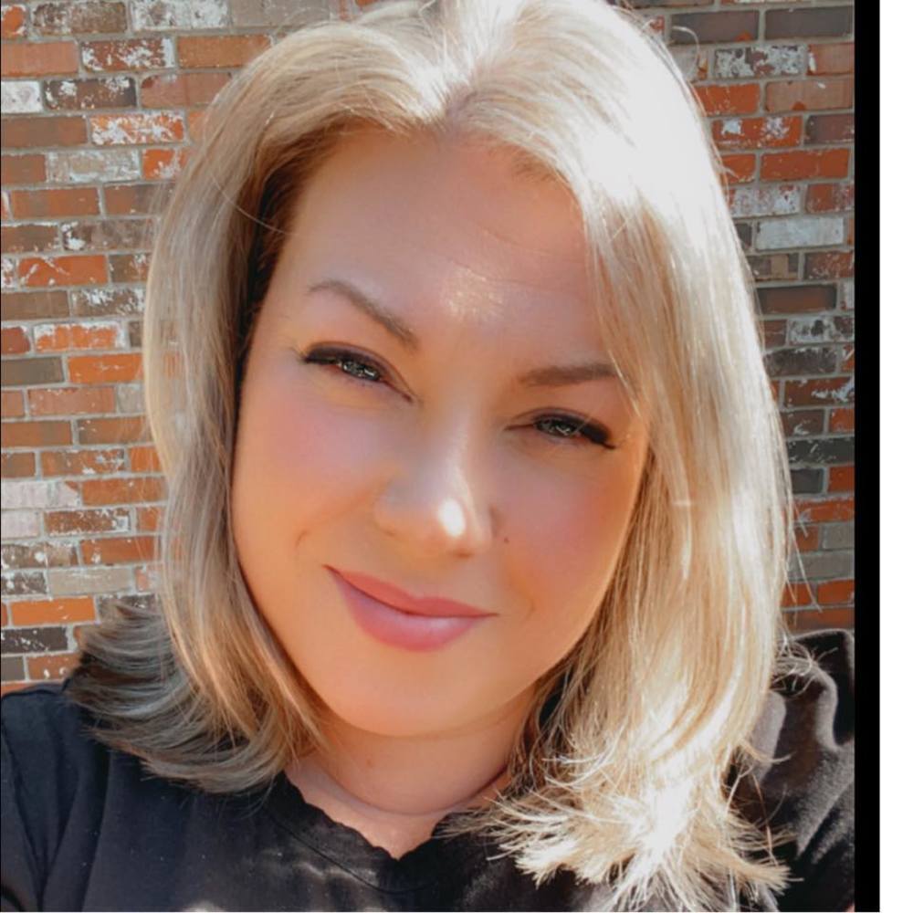 Meet your Posher, Leanne